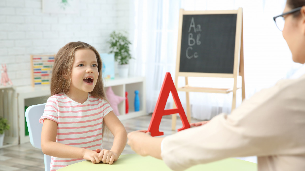 Troubles du langage écrit : Dyslexie, dysorthographie et orthophonie
